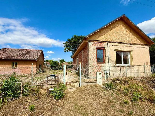 Eladó családi ház, Újszilváson 34.9 M Ft, 3 szobás