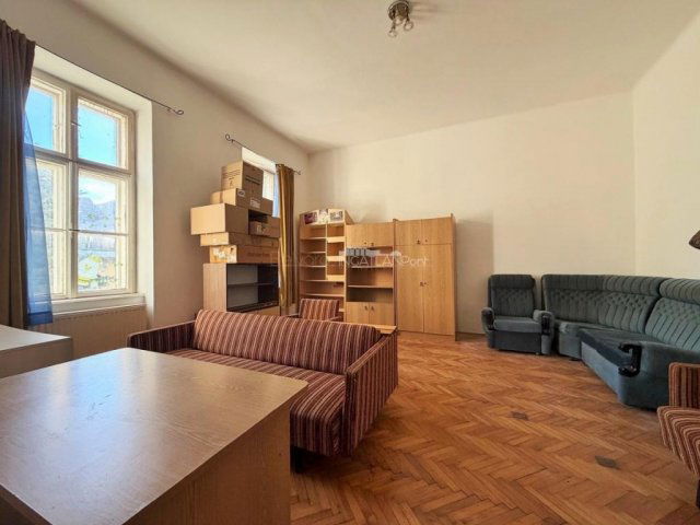 Eladó téglalakás, Szombathelyen 30.5 M Ft, 2 szobás