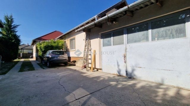 Eladó családi ház, Budapesten, XVI. kerületben 65 M Ft, 4 szobás