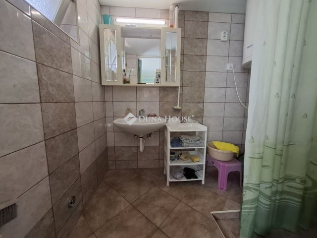 Eladó családi ház, Pálmonostorán 18.5 M Ft, 3 szobás