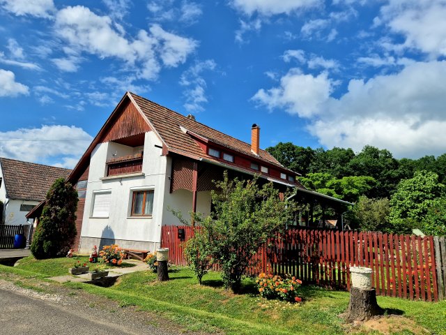 Eladó családi ház, Nagyorosziban 94.9 M Ft, 5 szobás