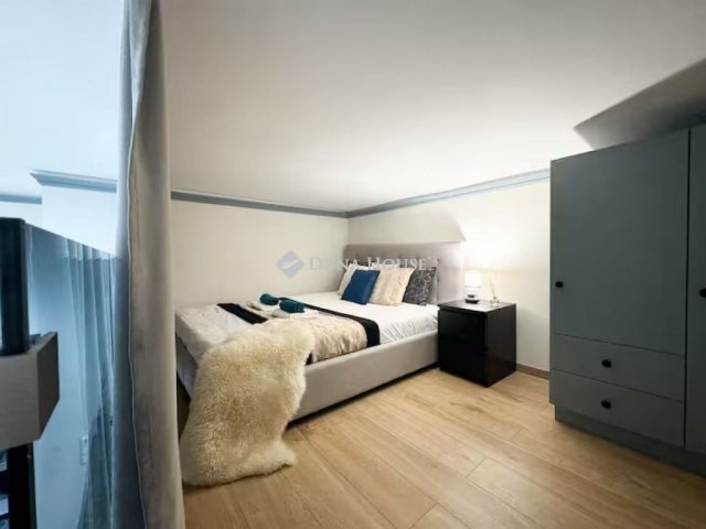 Eladó téglalakás, Budapesten, VI. kerületben 55 M Ft, 1 szobás