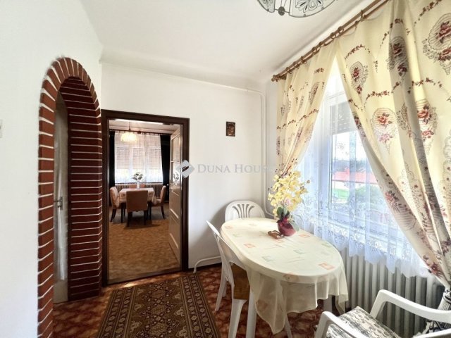 Eladó családi ház, Bakonynánán 47.9 M Ft, 4 szobás