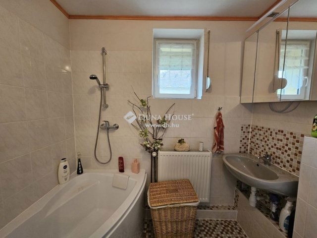 Eladó családi ház, Kistótfalun 61 M Ft, 3 szobás