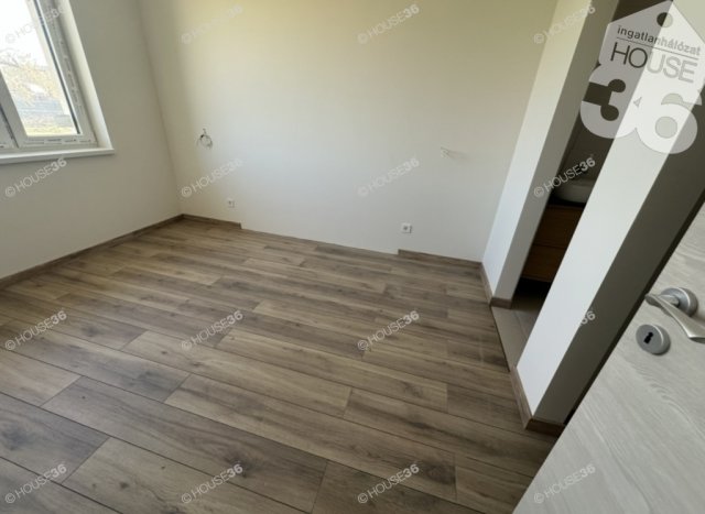 Eladó családi ház, Kecskeméten 88.3 M Ft, 5 szobás
