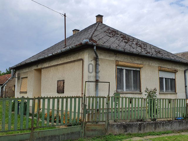 Eladó családi ház, Beregdarócon 6.9 M Ft, 3 szobás