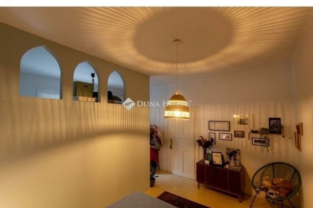 Eladó téglalakás, Budapesten, III. kerületben 99.9 M Ft