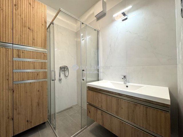 Eladó téglalakás, Budapesten, XIII. kerületben 145 M Ft