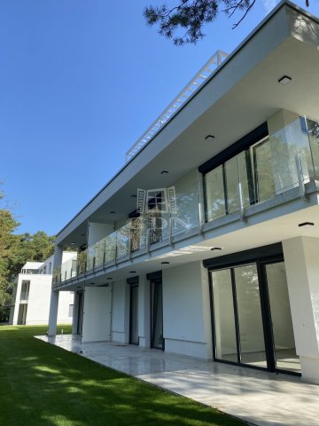 Eladó téglalakás, Balatonfenyvesen 109 M Ft, 3 szobás