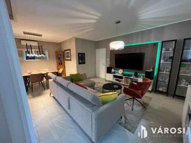 Eladó téglalakás, Debrecenben 147.5 M Ft, 3 szobás