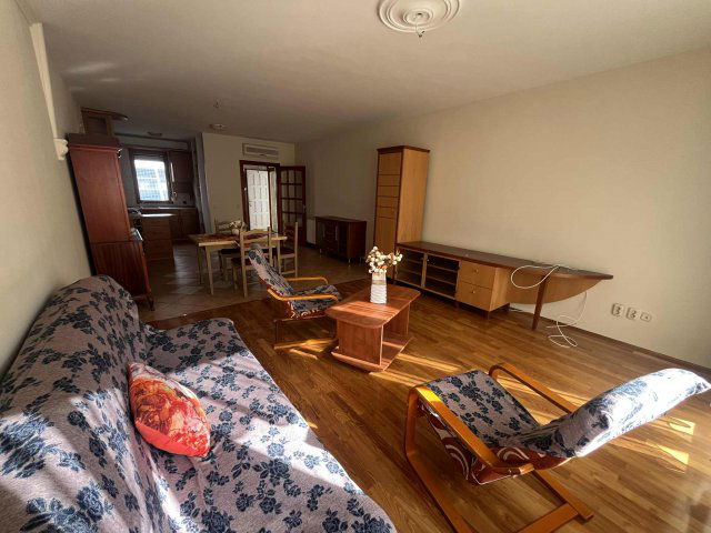 Kiadó téglalakás, albérlet, Kecskeméten 200 E Ft / hó