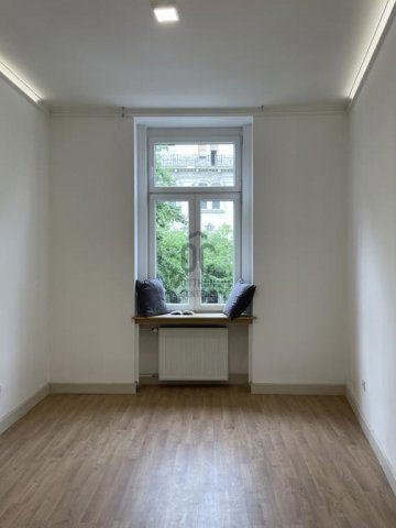 Eladó téglalakás, Budapesten, VI. kerületben 164 M Ft, 4 szobás