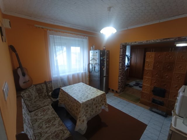 Eladó családi ház, Debrecenben 10.9 M Ft, 2 szobás