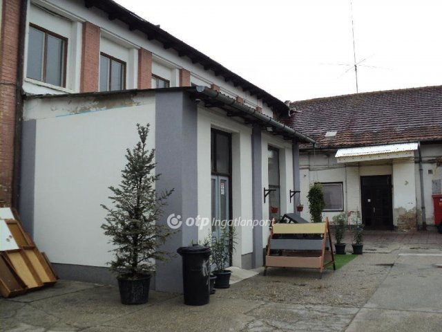 Eladó iroda, Budapesten, X. kerületben 250 M Ft