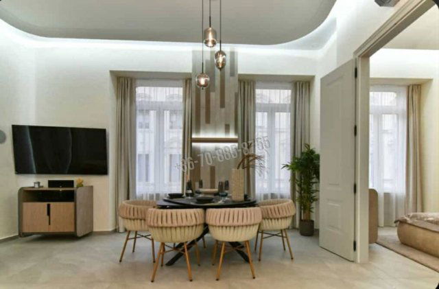 Eladó téglalakás, Budapesten, VI. kerületben 285 M Ft, 3 szobás