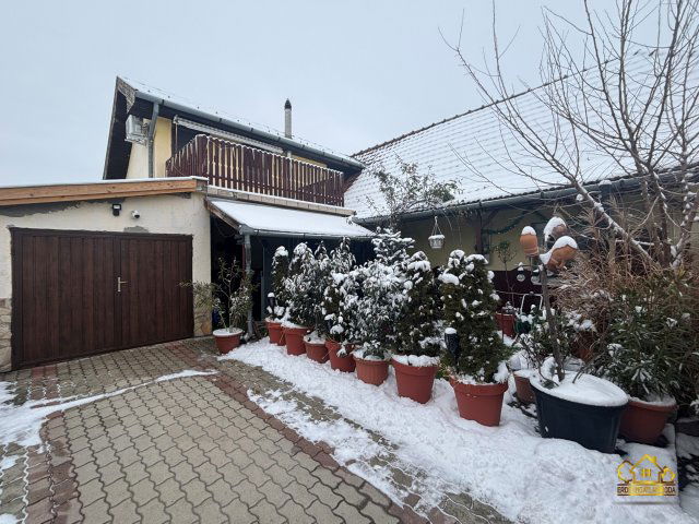 Eladó családi ház, Kiskunlacházán 53 M Ft, 4 szobás