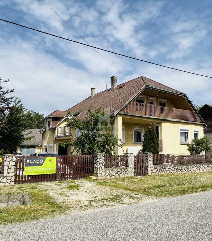 Eladó családi ház, Pápán 59 M Ft, 3 szobás