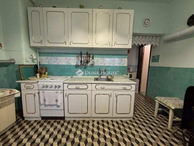 Eladó családi ház, Porpácon 24.9 M Ft, 3 szobás