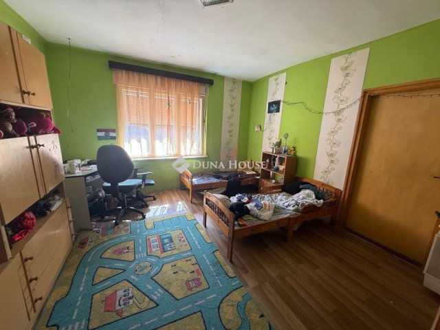 Eladó családi ház, Siklóson 49.5 M Ft, 3 szobás