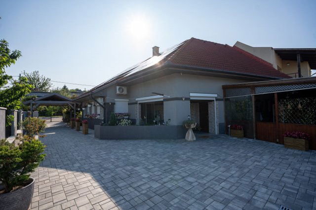 Eladó családi ház, Miskolcon 119 M Ft, 7 szobás