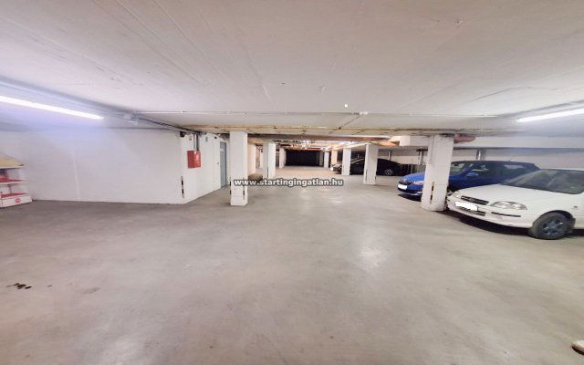 Eladó garázs, Budapesten, VIII. kerületben 7.99 M Ft