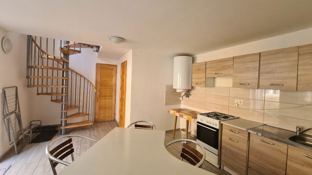 Kiadó téglalakás, albérlet, Esztergomban 230 E Ft / hó