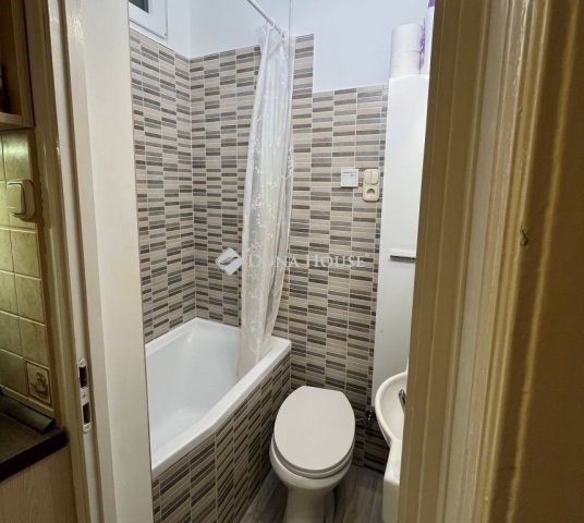 Eladó téglalakás, Budapesten, VIII. kerületben 78 M Ft, 3 szobás