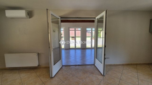 Eladó családi ház, Kecskeméten 135 M Ft, 5 szobás