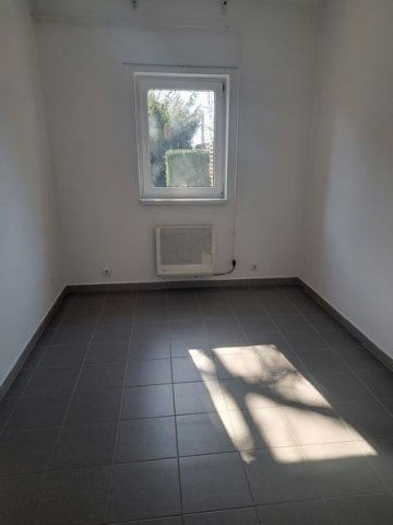 Kiadó családi ház, albérlet, Tárnokon 200 E Ft / hó, 2 szobás