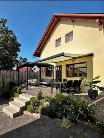 Eladó téglalakás, Kőröshegyen 64.9 M Ft, 2 szobás