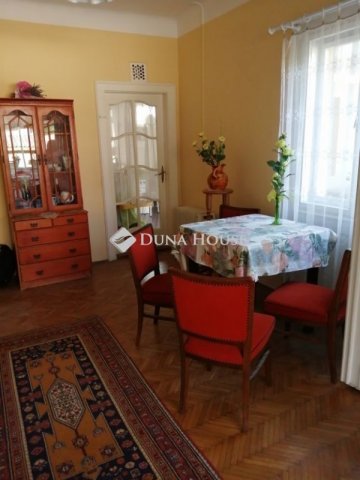 Eladó családi ház, Cegléden 59.9 M Ft, 2 szobás