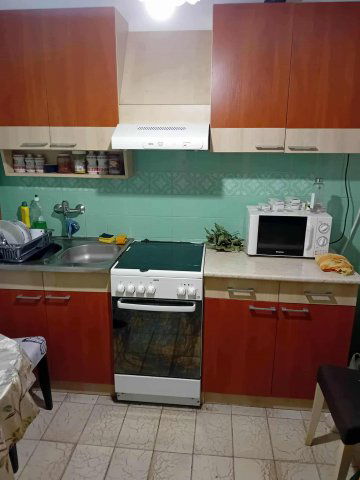 Kiadó családi ház, albérlet, Pécsett 120 E Ft / hó, 1 szobás