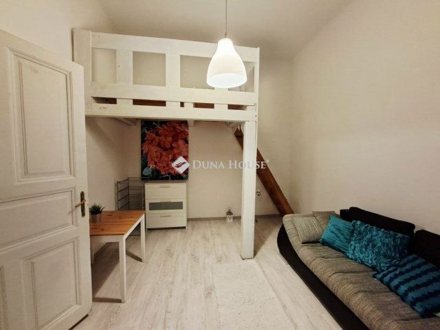 Eladó téglalakás, Budapesten, VII. kerületben 62 M Ft