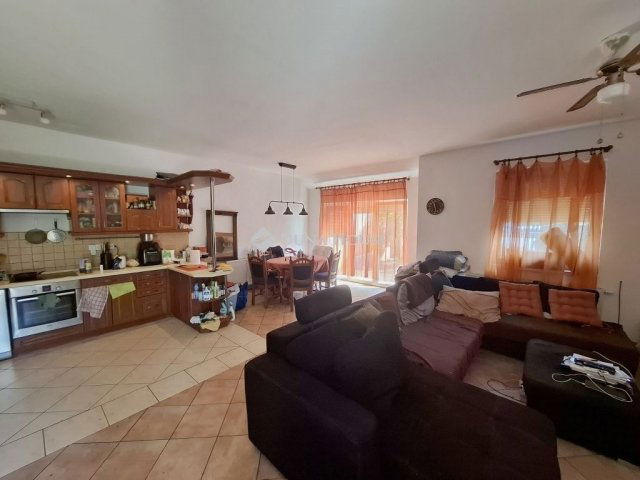 Eladó téglalakás, Gödön 86.5 M Ft, 3 szobás