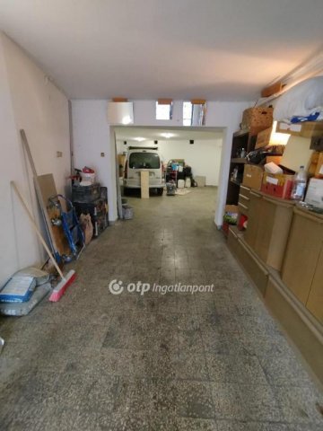 Eladó garázs, Pécsett 41.5 M Ft / költözzbe.hu