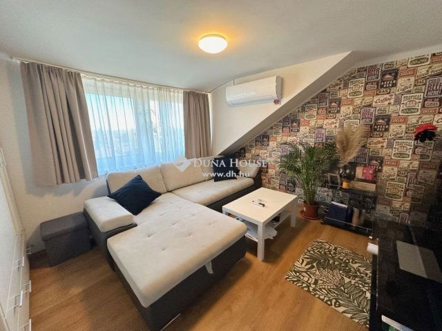 Eladó családi ház, Leányfaluban 179.9 M Ft, 5 szobás