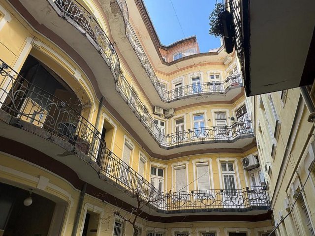 Eladó téglalakás, Budapesten, VI. kerületben, Mozsár utcában