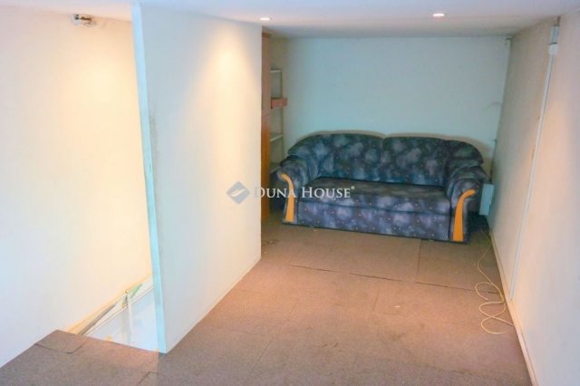 Eladó ipari ingatlan, Budapesten, XXI. kerületben 53.9 M Ft