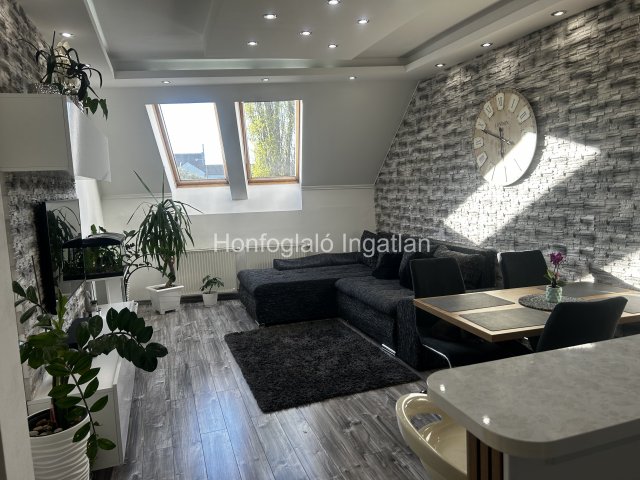 Eladó téglalakás, Nyíregyházán 64.5 M Ft, 3 szobás