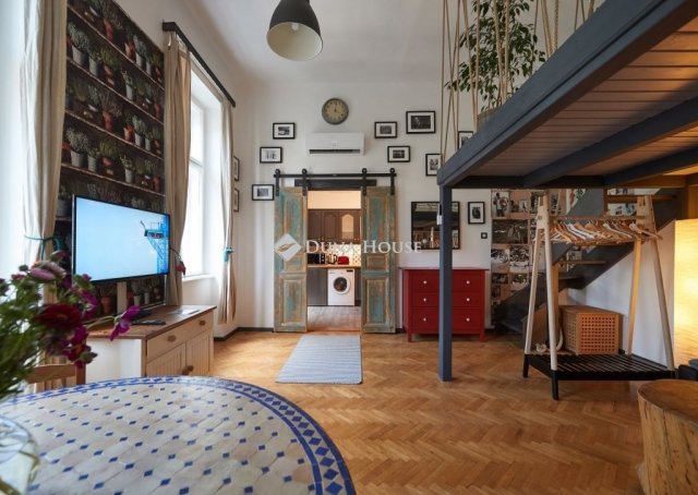 Eladó téglalakás, Budapesten, IX. kerületben 69.9 M Ft, 1 szobás