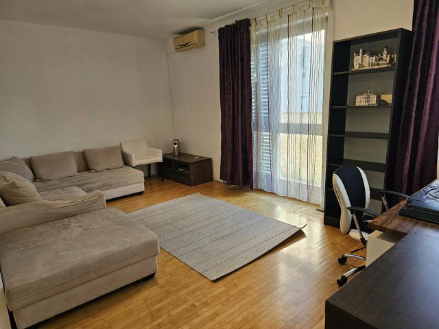 Kiadó téglalakás, albérlet, Pécsett 190 E Ft / hó, 2 szobás