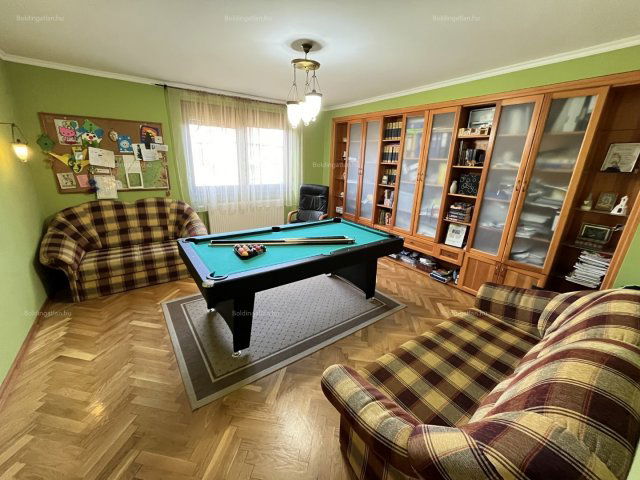 Eladó családi ház, Kaposváron 93.7 M Ft, 5 szobás