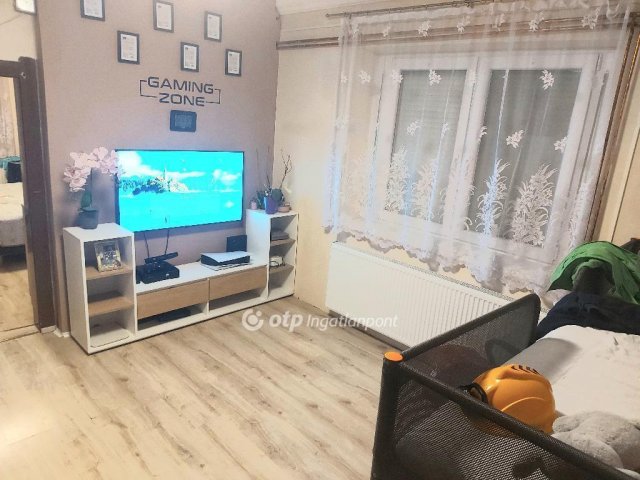 Eladó családi ház, Kocséren 29.9 M Ft, 2+1 szobás