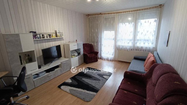 Eladó panellakás, Budapesten, VIII. kerületben 61.999 M Ft