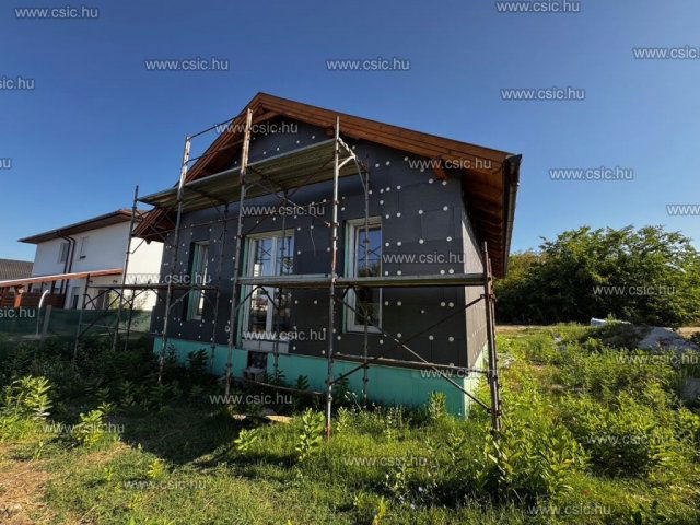 Eladó családi ház, Vácrátóton 82.5 M Ft, 1+3 szobás