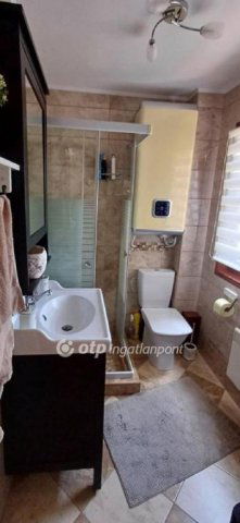 Eladó családi ház, Mikepércsen 95 M Ft, 3 szobás