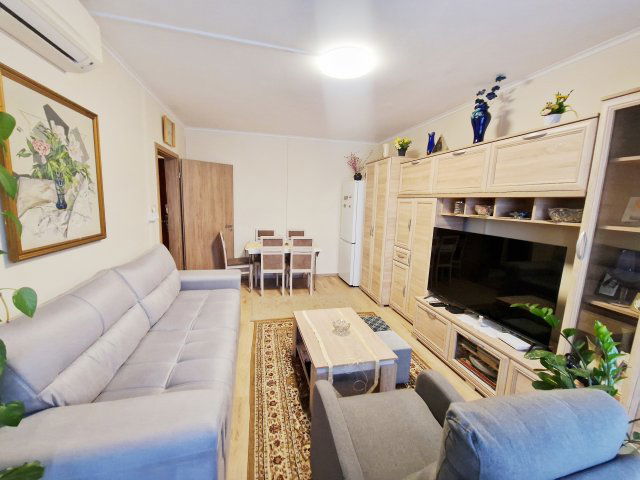 Eladó panellakás, Budapesten, XXI. kerületben, Ady Endre úton