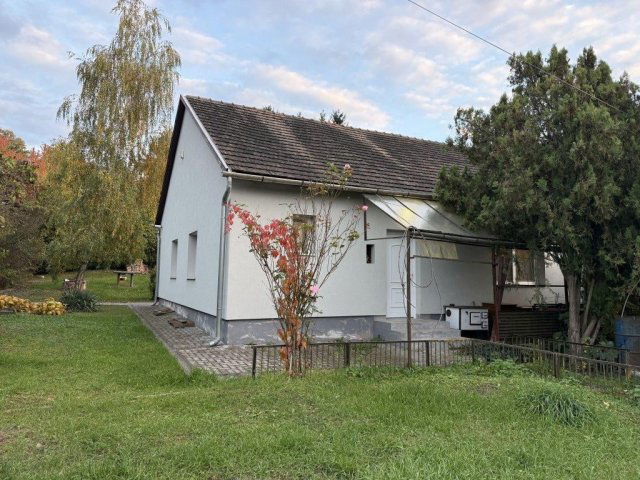 Eladó családi ház, Mátranovákon 21 M Ft, 3 szobás