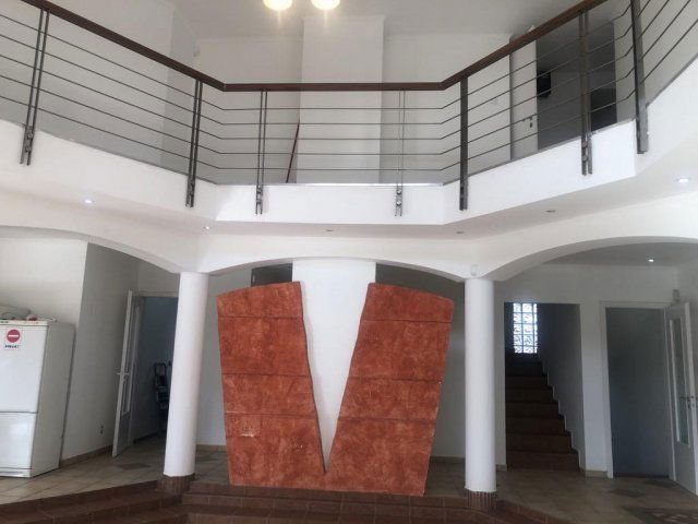 Eladó családi ház, Budapesten, XVIII. kerületben 260 M Ft