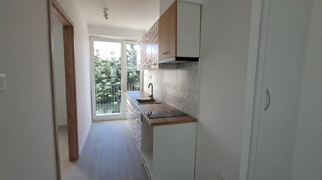 Kiadó téglalakás, albérlet, Budapesten, XV. kerületben